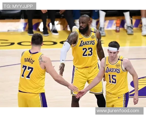 NBA休赛期操作评比：湖人失利，雄鹿激进，鹈鹕引援亮眼